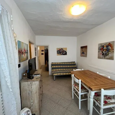Casina In Lejlighed Cecina (Livorno)